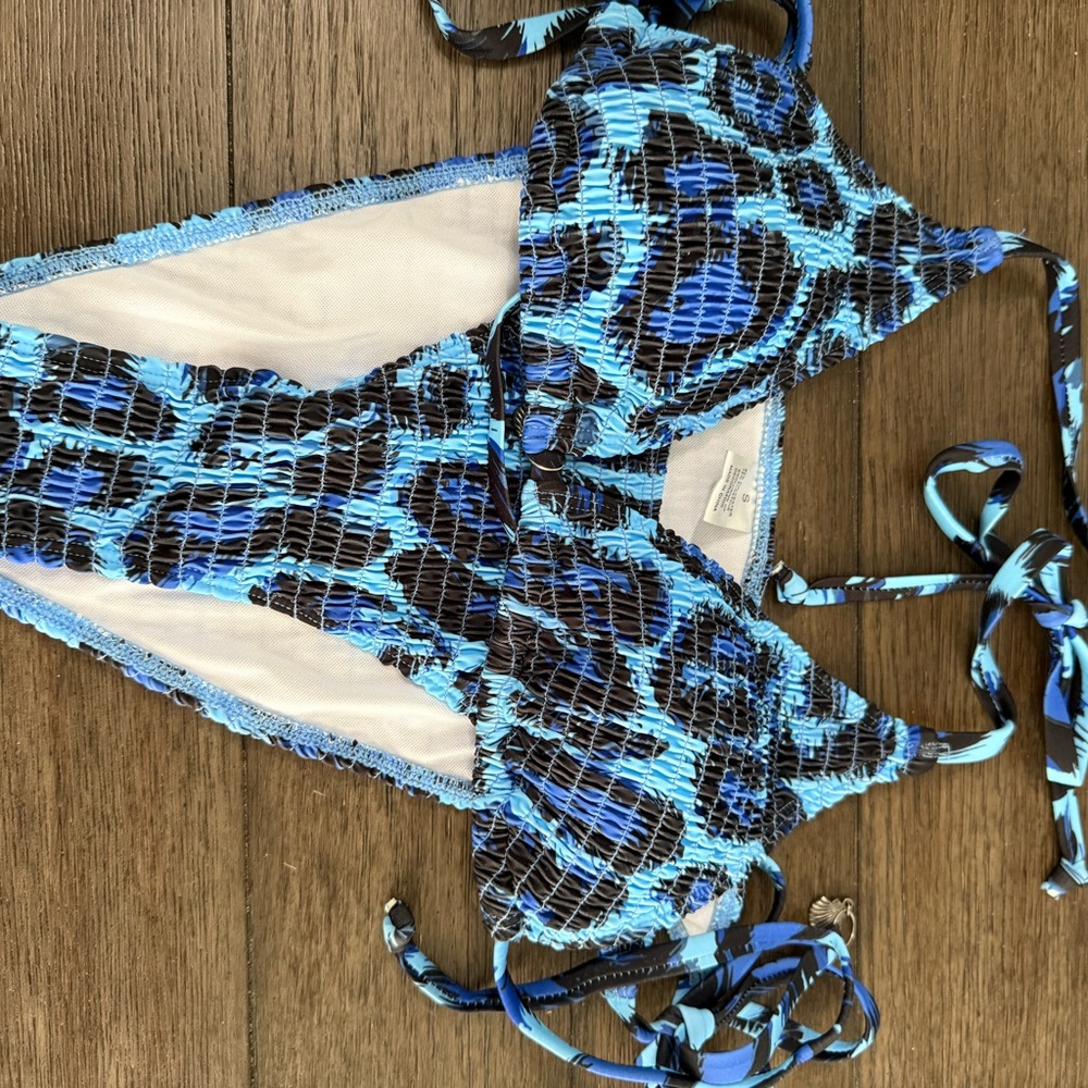 Swimwear Set in Blue and Black